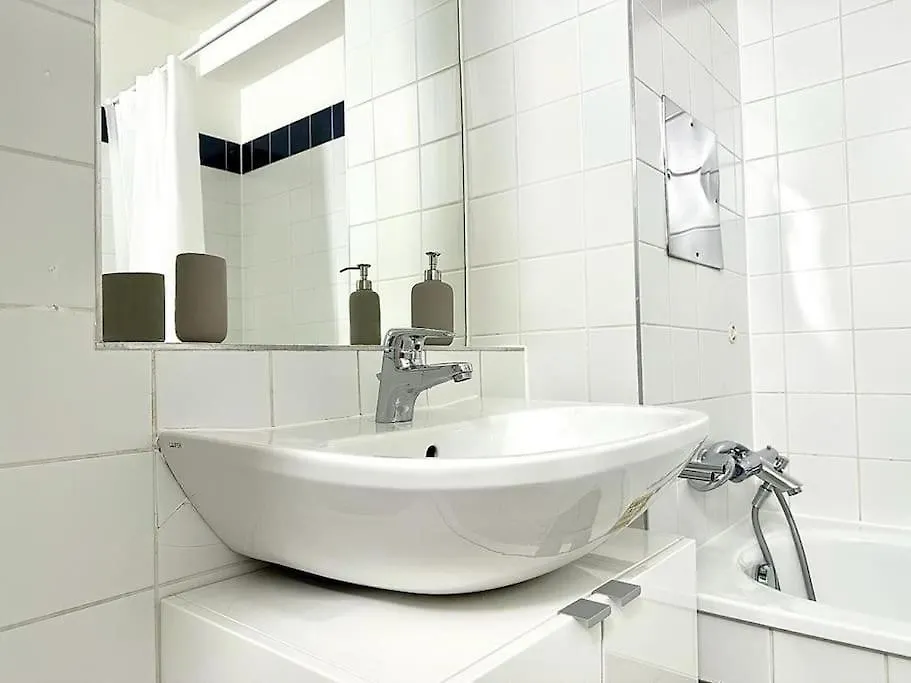 Chic Apartment - Quiet Area - Next To Hospital Vienna