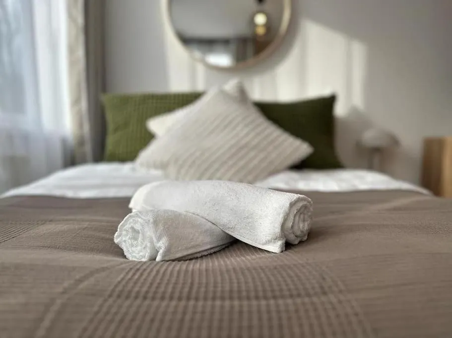 Chic Apartment - Quiet Area - Next To Hospital contacts