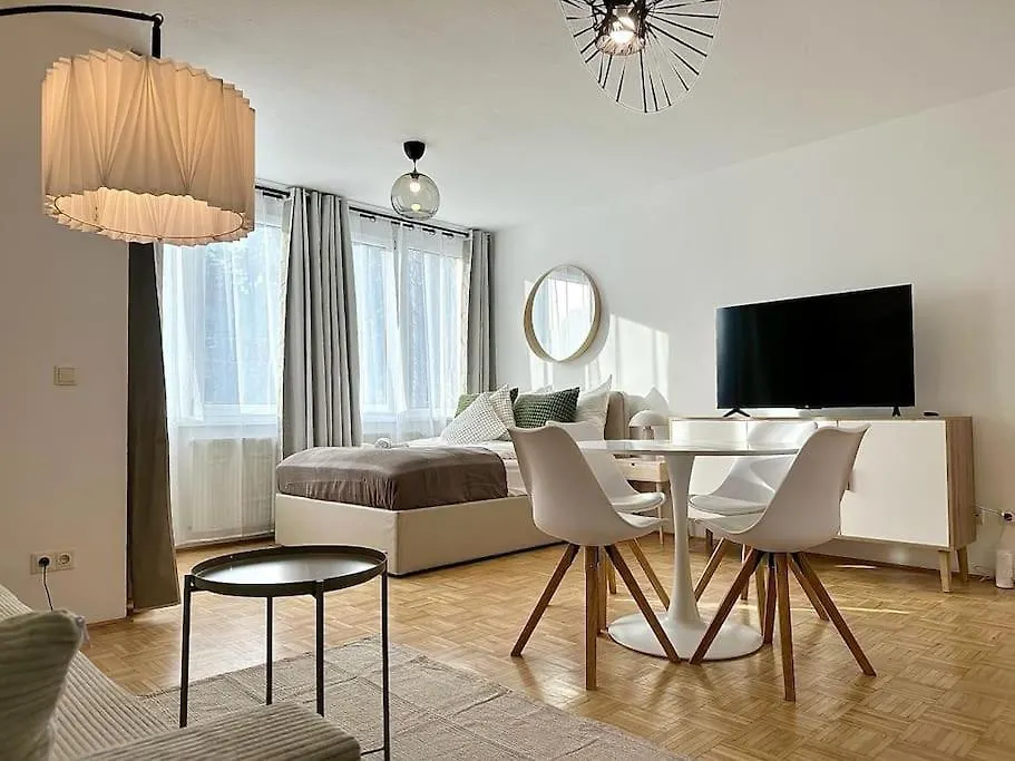 Chic Apartment - Quiet Area - Next To Hospital Vienna Austria